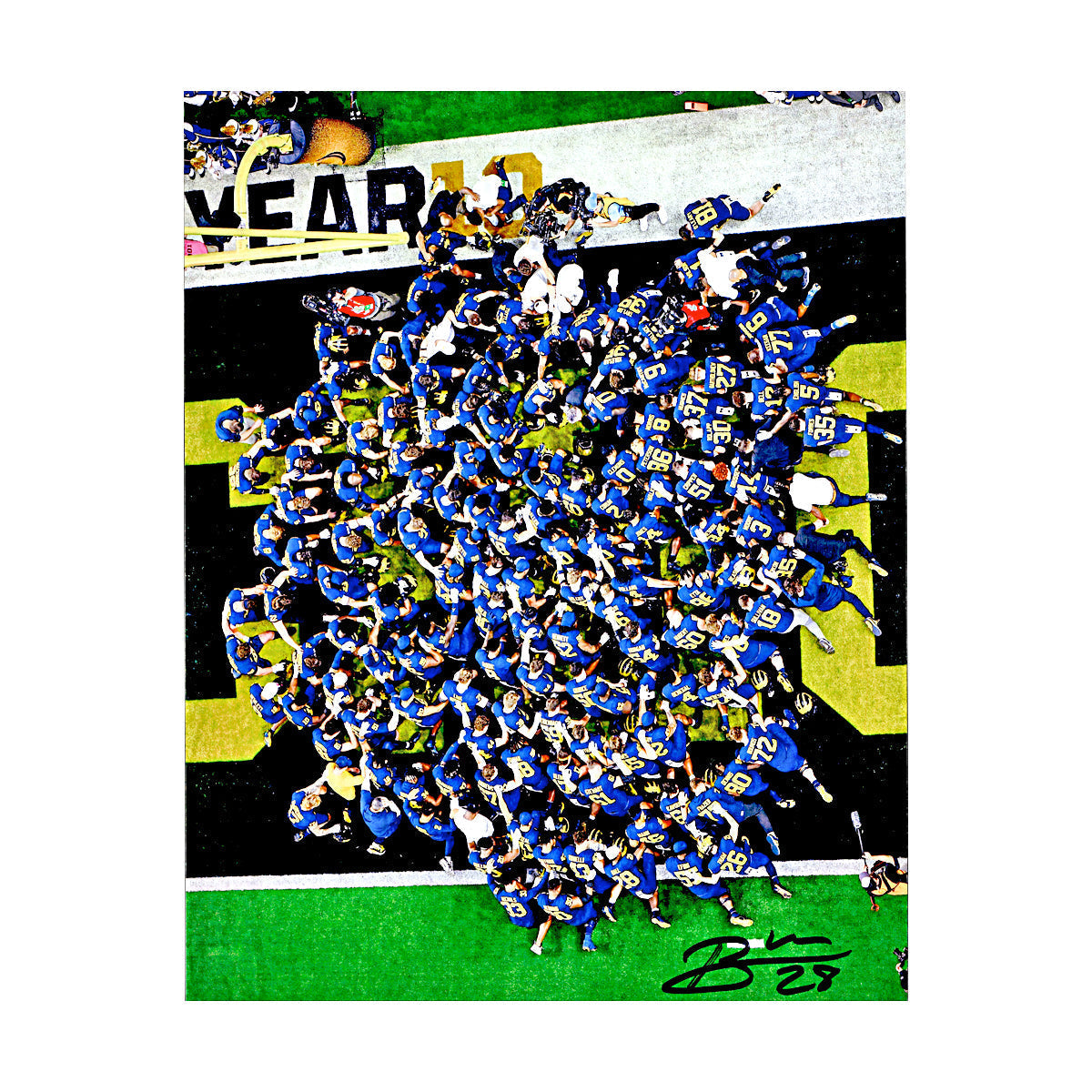 Ben Hall Michigan Wolverines Autographed Signed Team Huddle 8x10 Photo (CX Champions Circle LOA) - Front View
